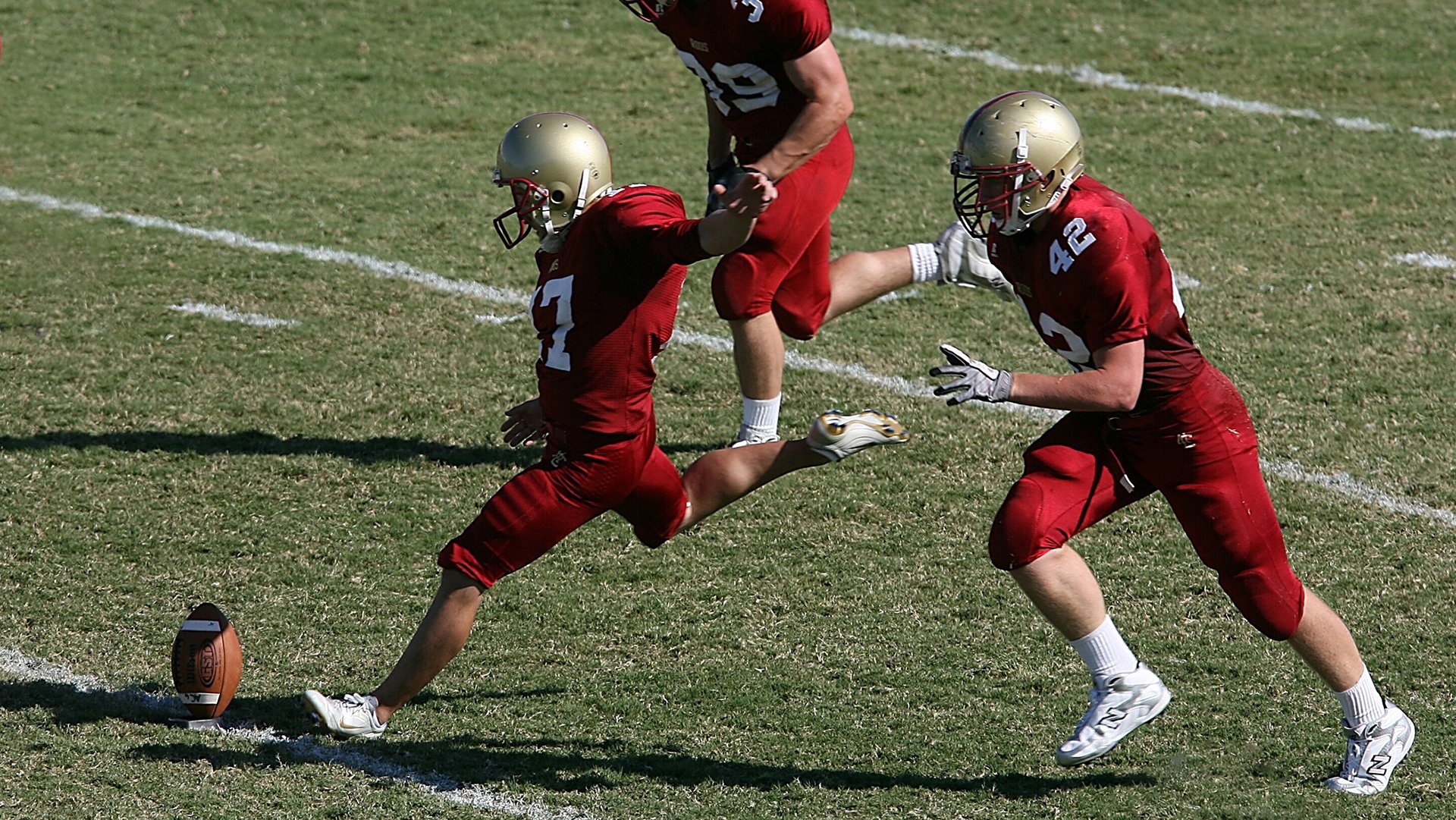 乐鱼体育app官网入口-北京国际马拉松点燃激情，吸引众多运动爱好者，北京国际马拉松2021